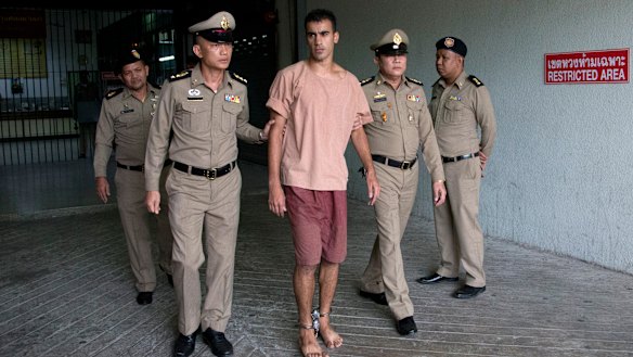 Hakeem al-Araibi in shackles.