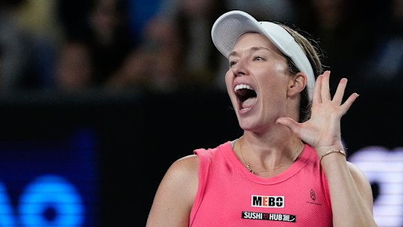Danielle Collins taunts the Australian crowd following her win over Destanee Aiava.