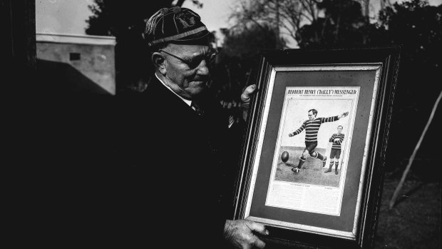 Memories: Dally Messenger with a portrait of himself in 1950.