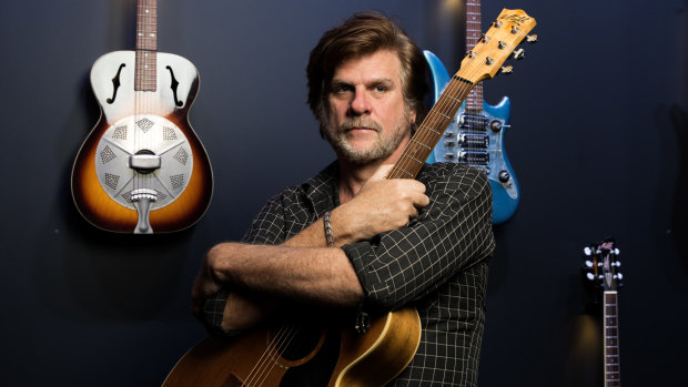 Tex Perkins emerges from lockdown to play at the Camelot Lounge. 