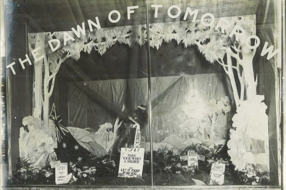 Forget the Christmas windows! It’s a War Savings Week display at Grace Bros in Sydney, October 1917. 
