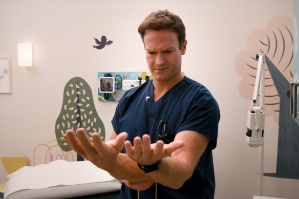 Josh Lawson as the egotistical surgeon Dr Bruce in St Denis Medical. 