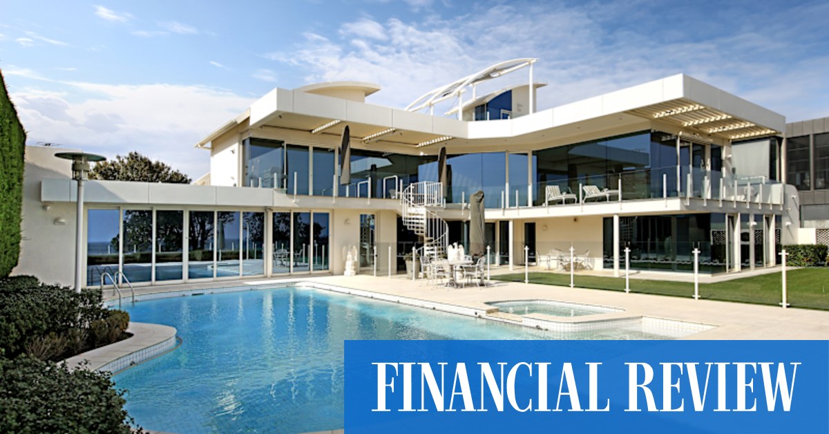 Melbourne luxury property: Former Gribbles CEO Cameron Wallace sells $24.5m Brighton home - Vimarsana News