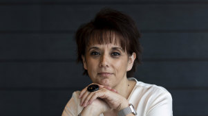 Minter Ellison chief executive Annette Kimmitt has agreed to leave over an email she sent to staff.