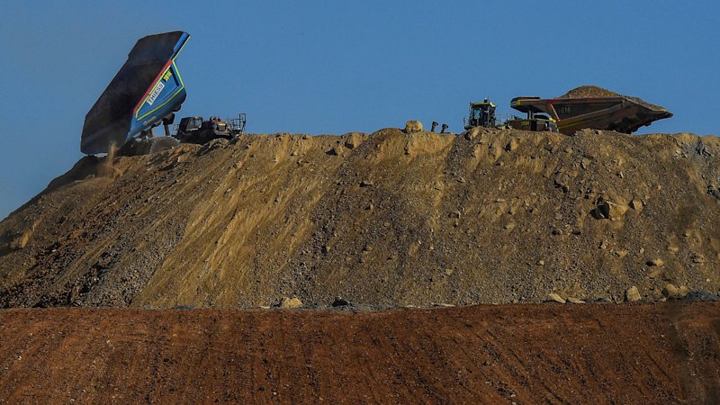 Premier intervenes over Hunter Valley coal mine expansion after High Court ruling