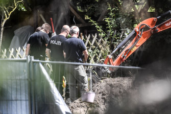 Police officers with sniffer dogs, an excavator and ground-penetrating radars spent three days searching for a break in the case.