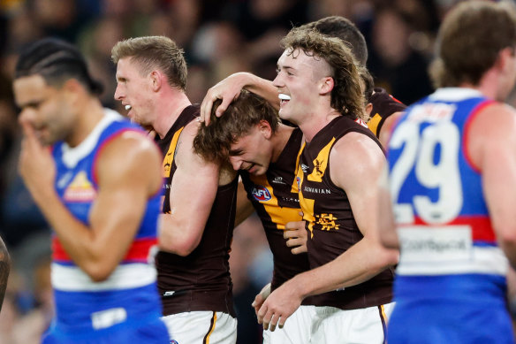 Calsher Dear kicks his first goal in the AFL.