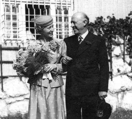 Gundula and Commander Norman Holbrook, VC, at Heidehaus, Austria, in 1953.