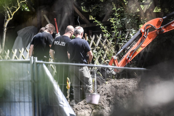 Germany police officers with sniffer dogs, an excavator and ground-penetrating radars spent three days searching for a break in the case.