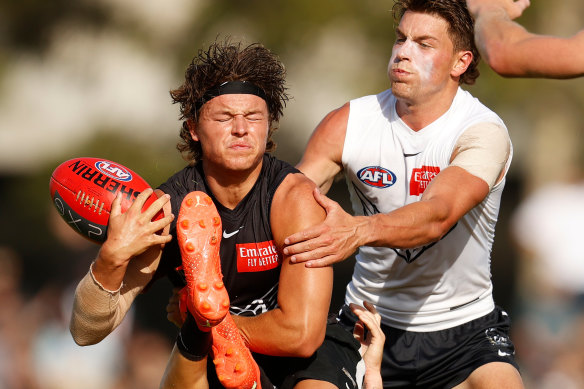 Collingwood’s Jack Ginnivan on the attack.