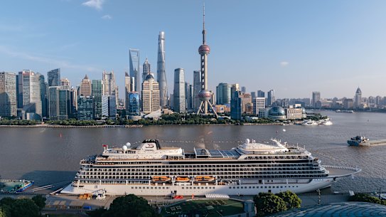 Viking Yi Dun is in Shanghai.