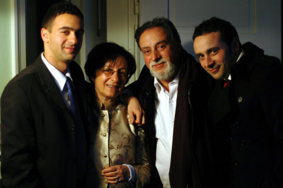 Heimans (far right), with brother Jeremy and parents Josette and Frank at the 2006 unveiling of the then Princess Mary’s portrait in Denmark.