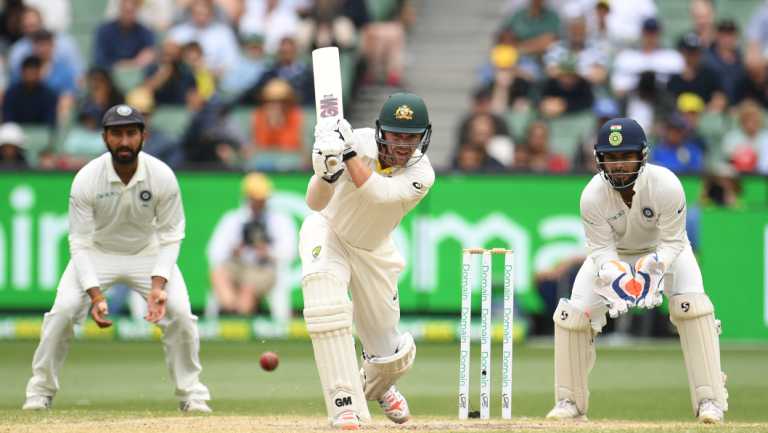 Travis Head bats on day four of the Boxing Day Test.
