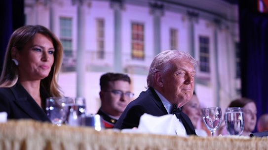 Melania e Donald Trump no jantar antes dos tiros serem disparados.