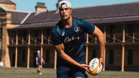 Joseph Aukuso-Suaalii training with the Wallabies.