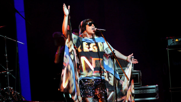 Hoodie-clad Sparro performs Black and Gold at the 2008 ARIA Awards in Sydney.