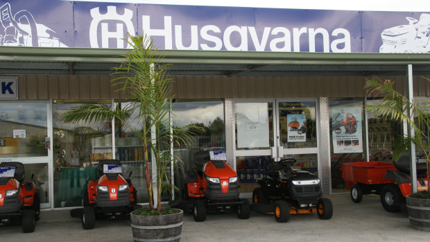 Husgvarna has 343 dealers in Australia distributing power tools and gardening equipment.