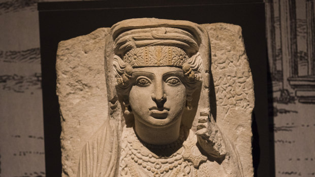 Funerary relief of a woman from 200–273 CE.