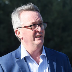 Victorian Health Minister Martin Foley said the government was growing increasingly concerned about the deepening coronavirus crisis in NSW.