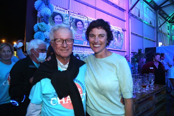 Kate Chaney with her uncle and former Liberal Party deputy leader Fred Chaney, in 2022.  