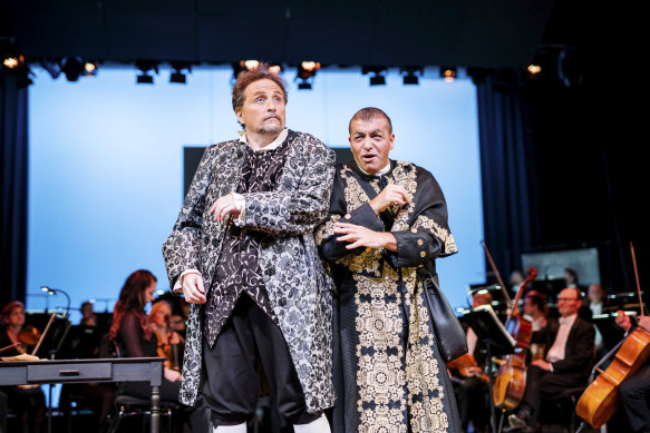 Warwick Fyfe sings Doctor Bartolo, with Paolo Pecchioli in the bass role of Don Basilio.