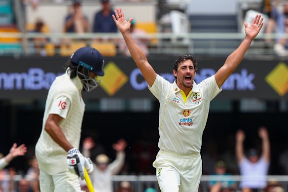 Australian bowlers will continue to torment England at the new Brisbane venue.