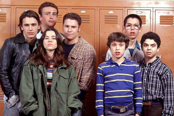 The Freaks and Geeks cast (from left) James Franco, Jason Segal, Linda Cardellini, Seth Rogen, and John Francis Daley, Martin Starr and Sam Levine. 