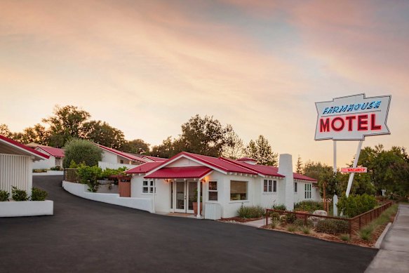 Farmhouse Motel, Paso Robles has kept its classic look (and neon sign).