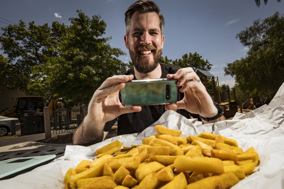 Brandon Gatgens is measuring minimum chips at takeaway shops across Melbourne, for science of course. 