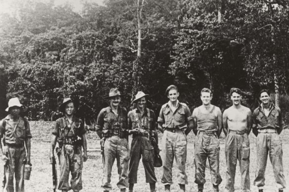 Members of Operation Semut in May 1945.