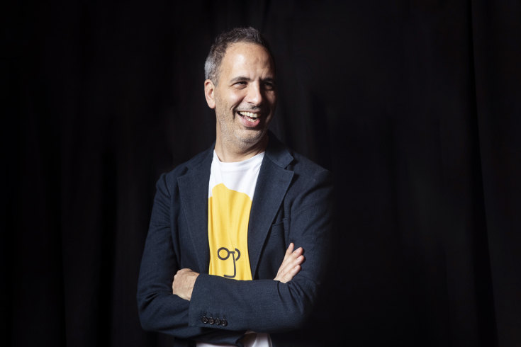 What I Know About Women With Flavour Author And Food Writer Yotam Ottolenghi Ottolenghi explained that since he and his husband, karl allen, became parents, simple is a reflection of the place he's at in life. food writer yotam ottolenghi