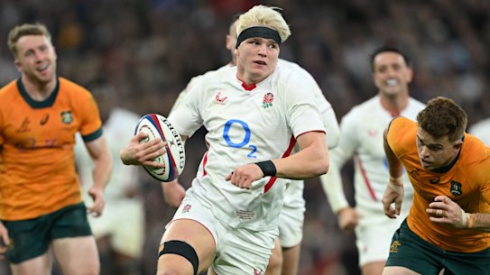 Henry Pollock of England breaks to score his team’s second try