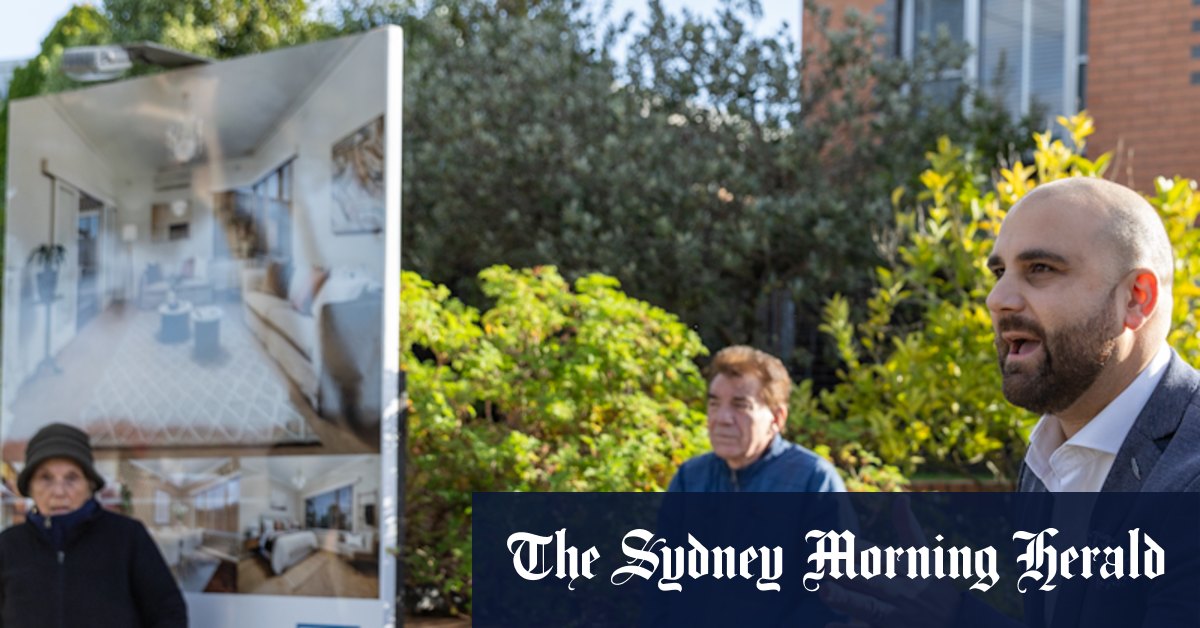 Melbourne auctions: Kingsbury house sells for $975,000 after first bid tops auction reserve - Vimarsana News