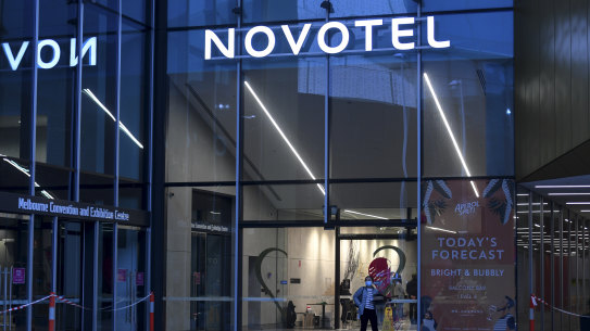 The main entrance of Novotel South Wharf.