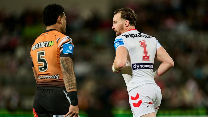 NRL LIVE updates: Gutherson sin-binned early as Dragons face Tigers at Kogarah