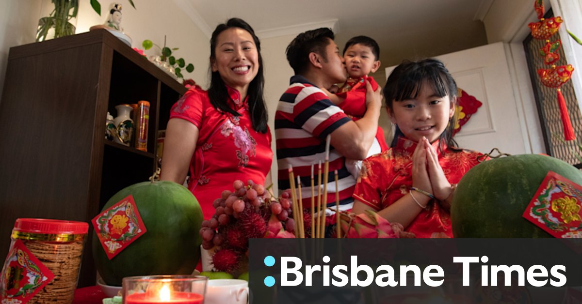 Family 'sweeps out the bad luck' and welcomes Year of the Tiger - Vimarsana News