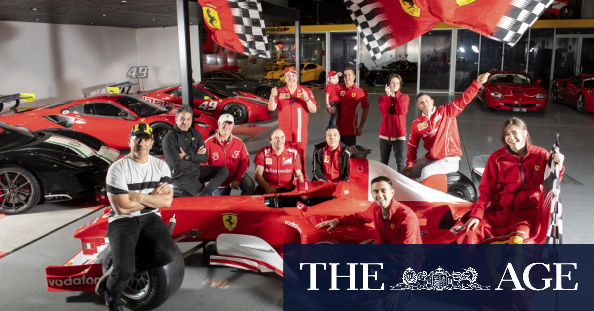 La Ferrari è in fiamme e i fan lo adorano