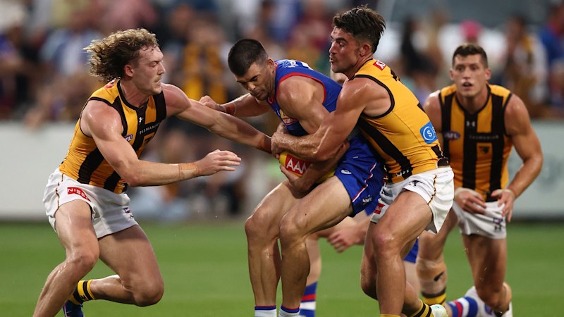 Hawks gun set to face MRO scrutiny in loss to Dogs; Dees take care of Tigers as lightning strikes twice