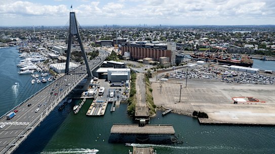Despite opposition from industry, Glebe Island is firming as part of the Minns government’s ‘plan b’ for a major housing boost.