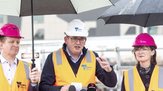 Victorian Premier Daniel Andrews and Health Minister Mary-Anne Thomas at a press conference on Sunday.
