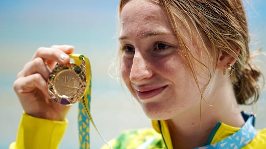 An emotional Mollie O’Callaghan following her upset 100m freestyle win.