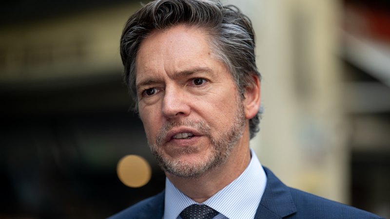 Empty chairs at Town Hall: Why the Lord Mayor’s team keeps leaving the room