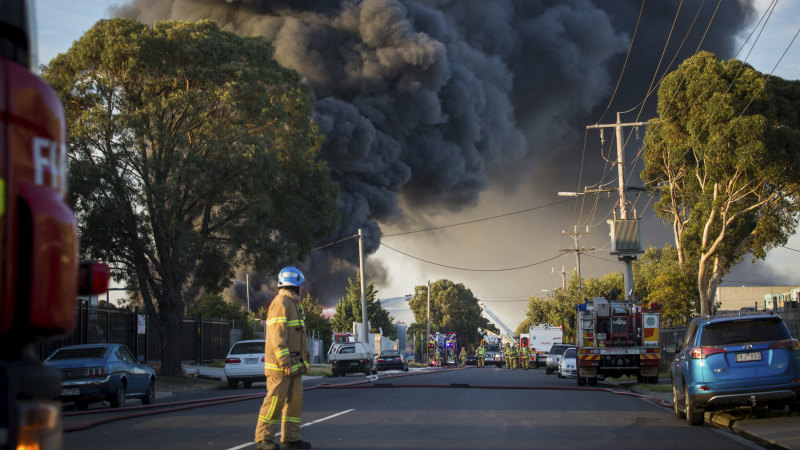 Toxic Run Off From Campbellfield Factory Fire Threatens Waterways