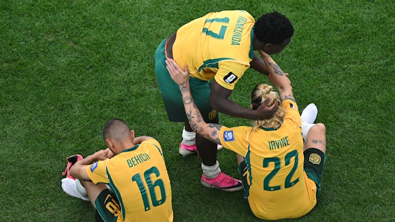 Socceroos v Egypt as it happened: Colombia beat Ghana 1-0; Argentina beat Cape Verde 3-2 in extra time; Australia knocked out of World Cup by Egypt after penalties