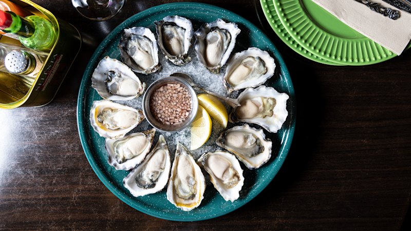 Craving a martini and oysters? These Melbourne bars hit the spot
