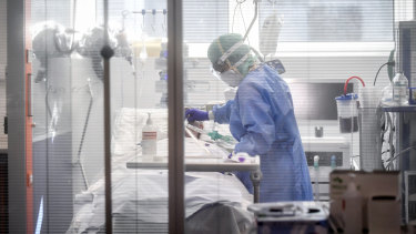 Australia needs to double its intensive care nurse workforce. 