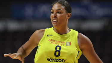 Liz Cambage Details Her Past Financial Struggles On International Women S Day