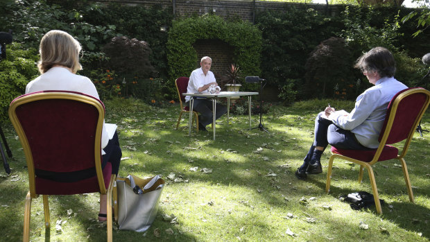 The press conference was thought to be the first held at Downing Street by a government staffer.