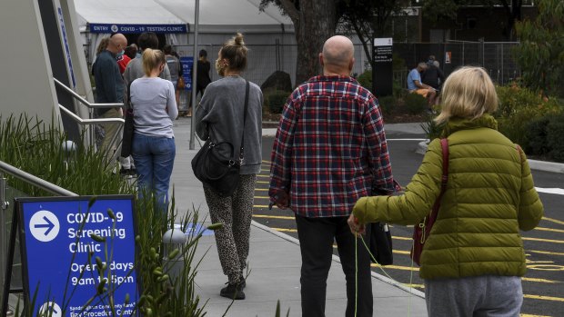 Up to 100 people queuing at the Sandringham Hospital waiting to be tested for COVID-19 following a new outbreak of the pandemic in Melbourne.