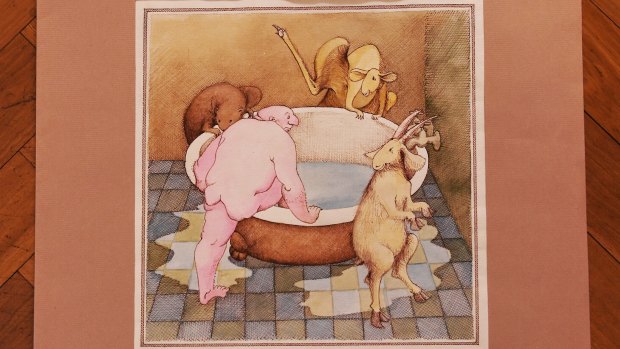 Mr Archimedes climbs in a bath in the book, Mr Archimedes' Bath. The book was illustrated and written by Pamela Allen. 